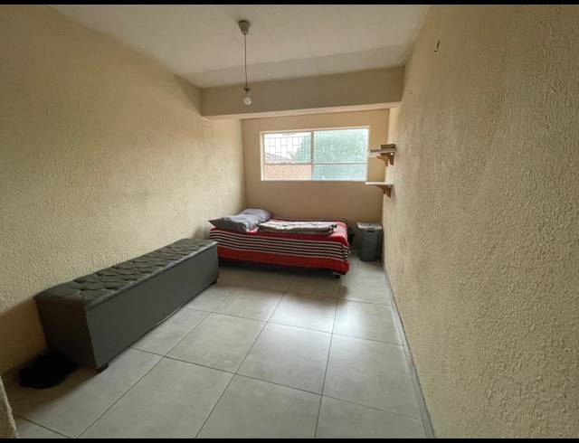 2 BEDROOM APARTMENT FOR SALE IN ALBERTON NORTH